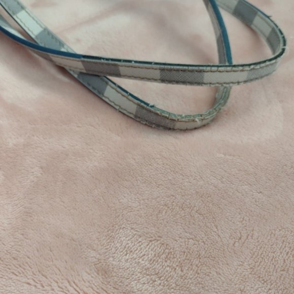 Guess Hand Bag - Picture 8 of 9